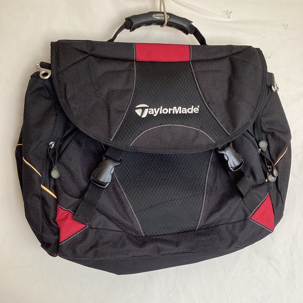 Taylormade golf messenger bag